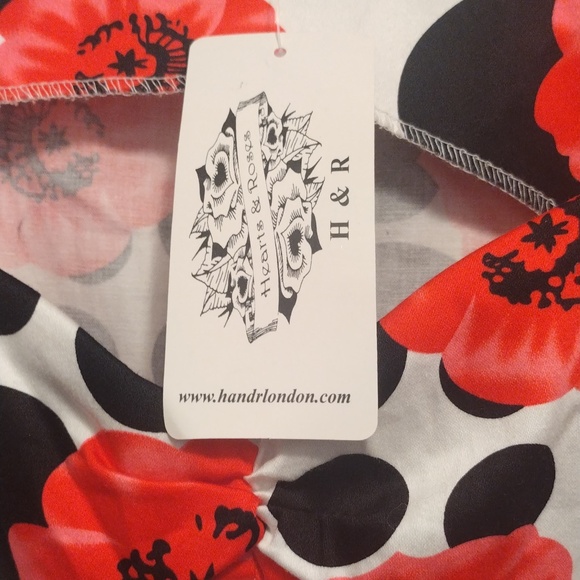 H&R London red floral black polka dot collar sweetheart neckline pinup dress - Picture 4 of 10